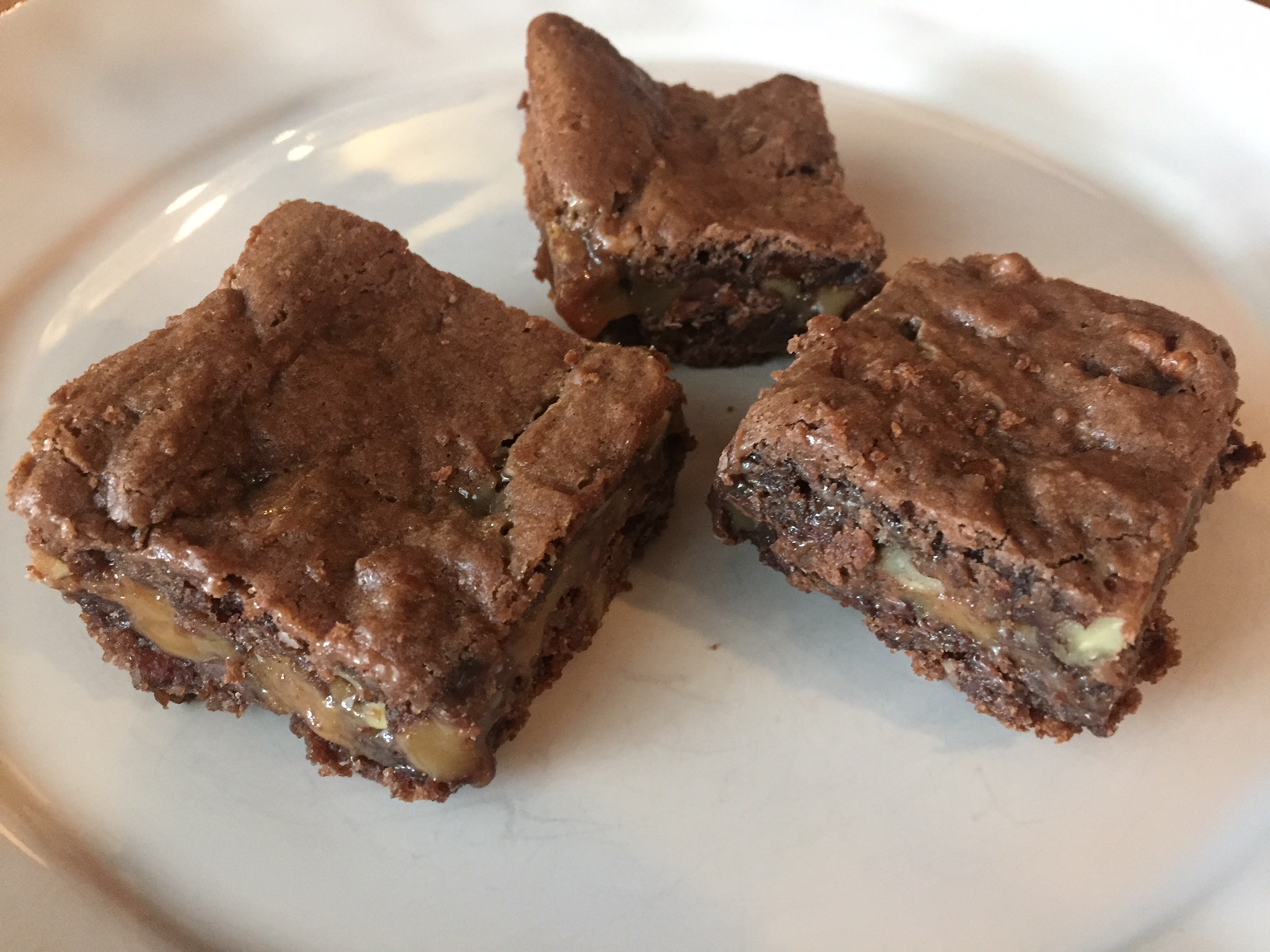 oh-so-tempting-turtle-brownies-mi-coop-kitchen