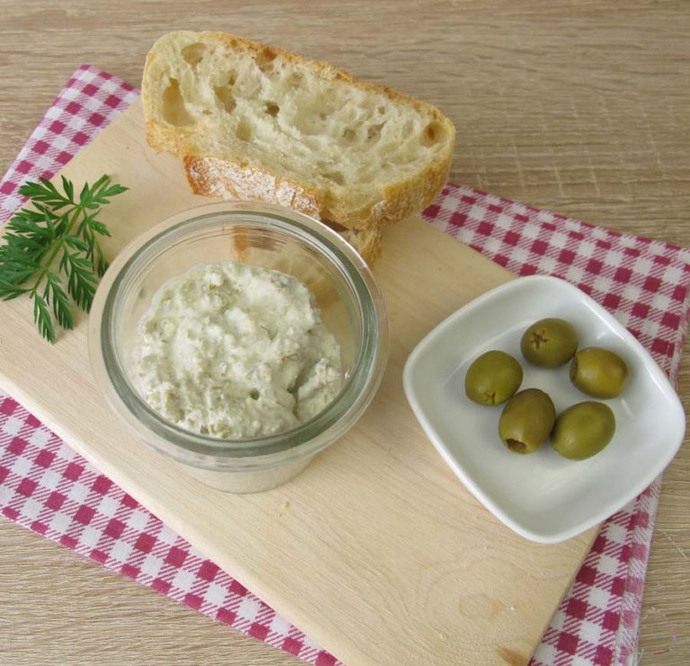 OliveDip MI Coop Kitchen