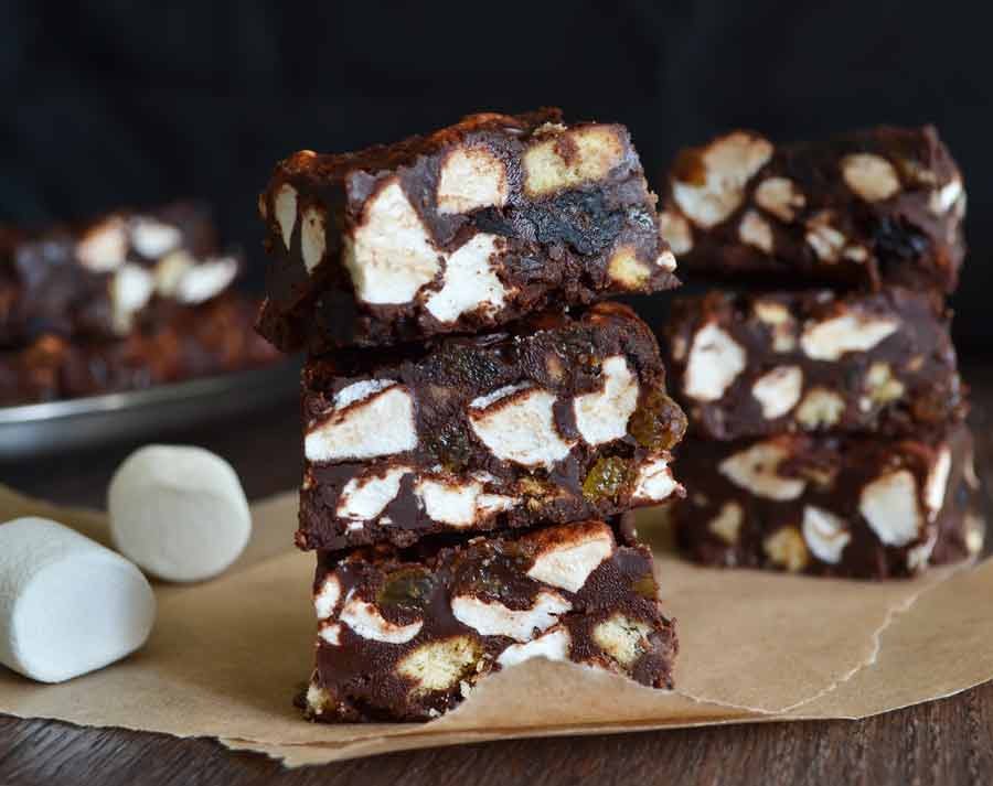 Marshmallow chocolate fudge on parchment paper
