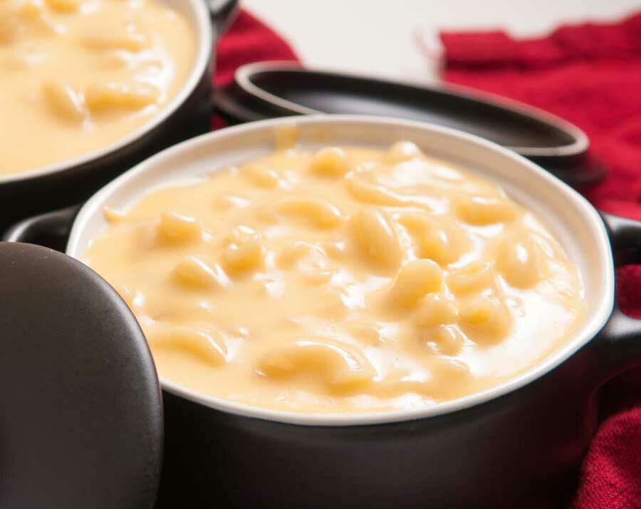 mac and cheese soup in 2 bowls