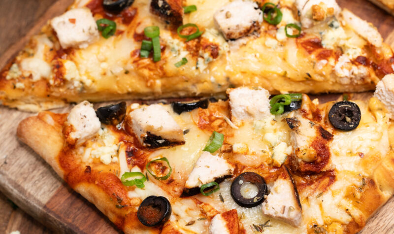 Buffalo Chicken Flatbread Pizza